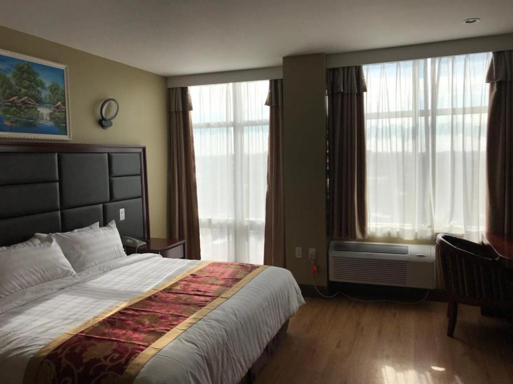 هتل کویینز کندی